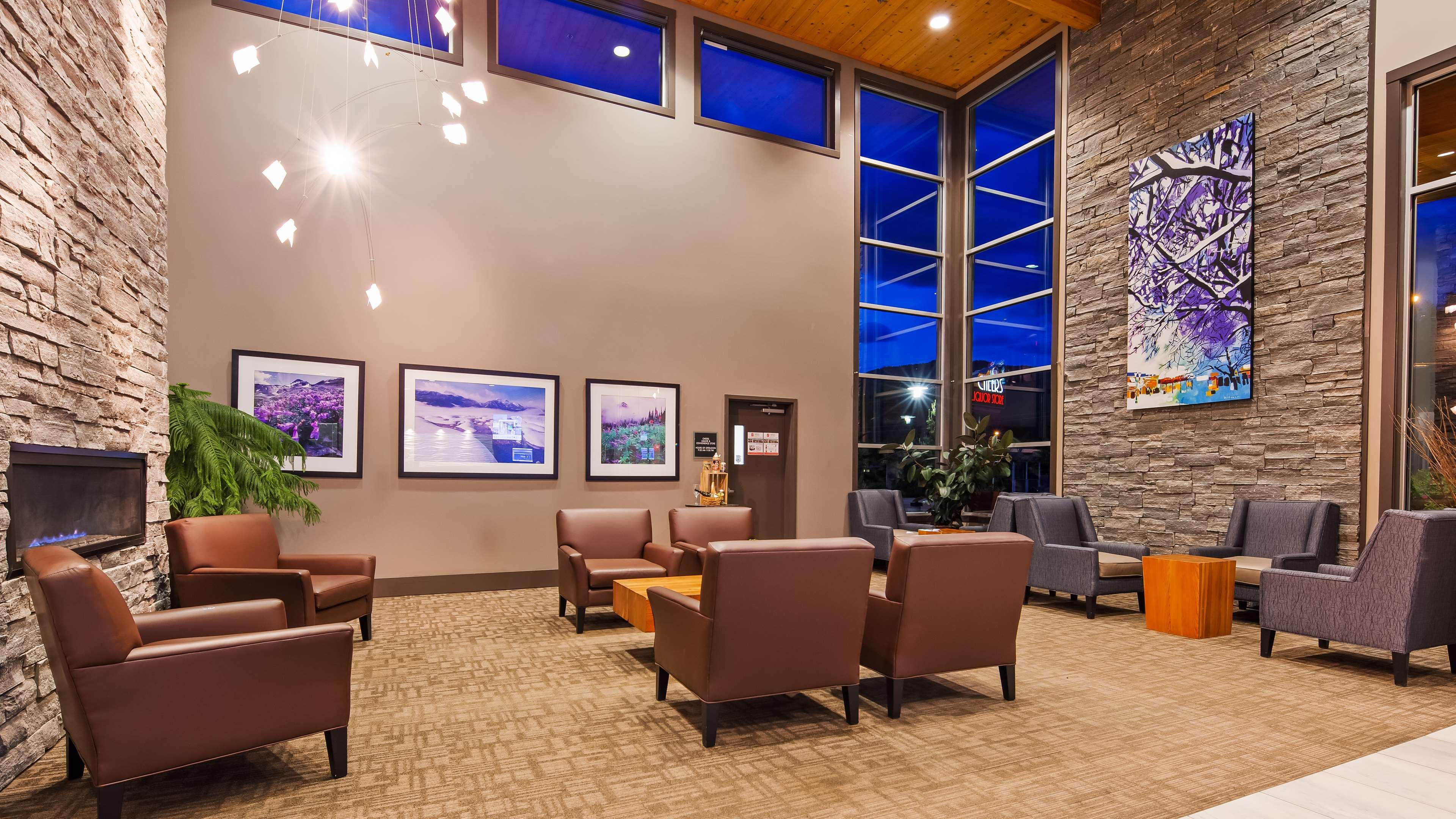 Best Western Plus Revelstoke Zewnętrze zdjęcie
